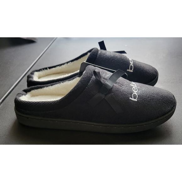 Bebe Girls Black Slip On Slippers - Size XL (4/5) - NWT - Picture 2 of 7